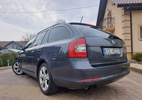 Skoda Octavia cena 29900 przebieg: 185000, rok produkcji 2011 z Wolbrom małe 232